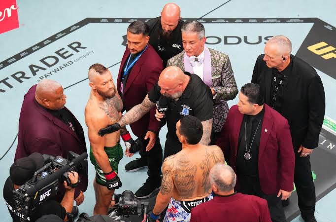 Lowlights? Conor McGregor’s Knee Immediately Explodes In All-Time Letdown