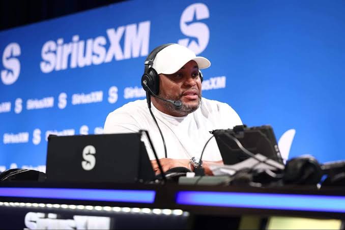 Daniel Cormier repeats denial of Trump messages, denounces Josh Hokit’s Obama insult