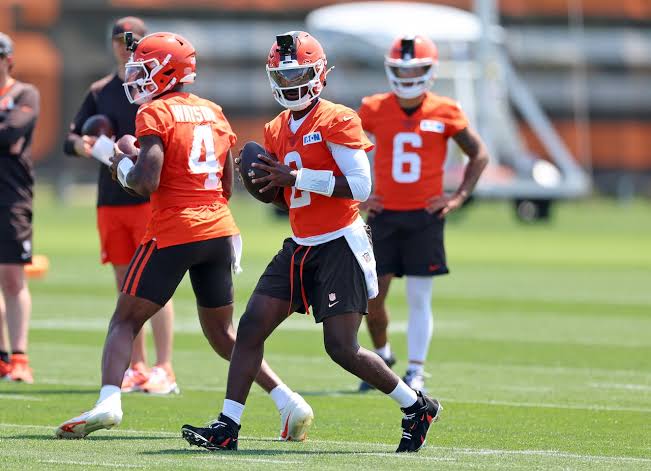 Todd Monken reveals when the pads will come on, praises Dillon Gabriel and laments pre-snap flags: Quick hits