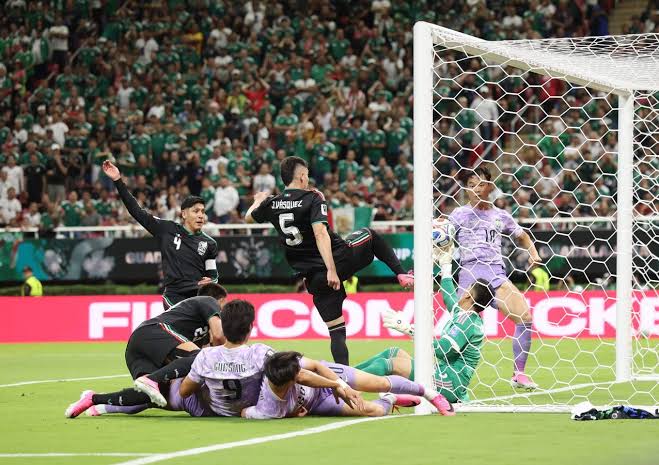 Mexico win World Cup Group A to become first team to qualify for knockout stage