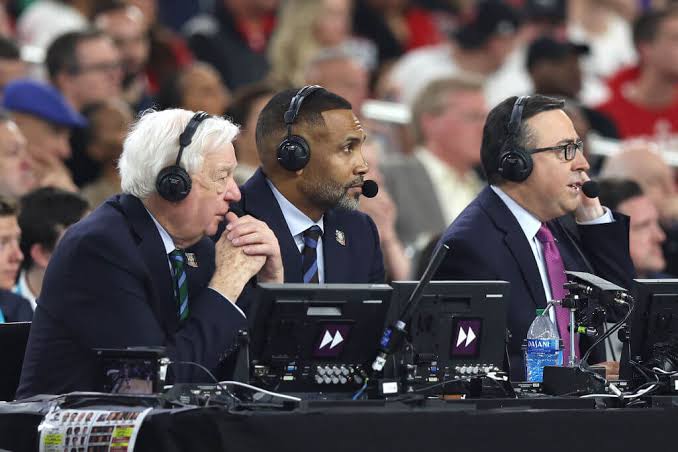 Grant Hill on calling Braylon Mullins’ shot, Duke’s ‘meltdown’: ‘The new Laettner moment’ - The Athletic