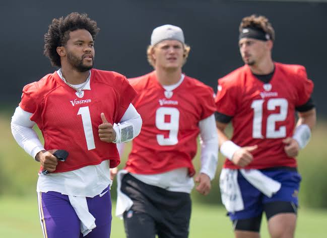 Vikings QBs trade reps again on Day 2 of camp, but offense is mixed bag