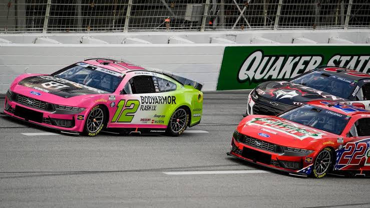 Lightning and rain cause delay with Blaney leading NASCAR Cup Series race in Atlanta