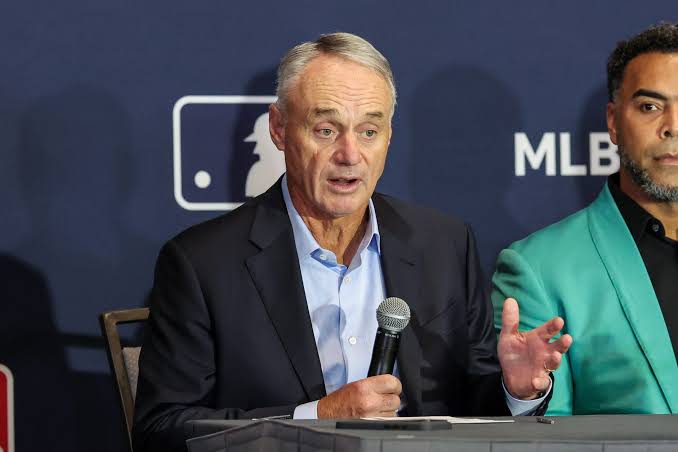 Rob Manfred Discusses Economic Proposals