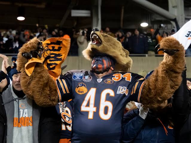 Illinois governor on Bears stadium bill: “I’ve seen miracles happen every year”