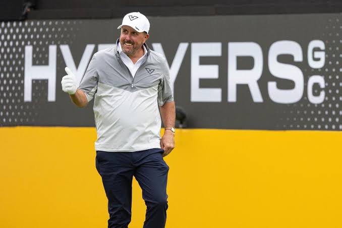 Sexual misconduct claim against Phil Mickelson refuted by video evidence, lawyer says