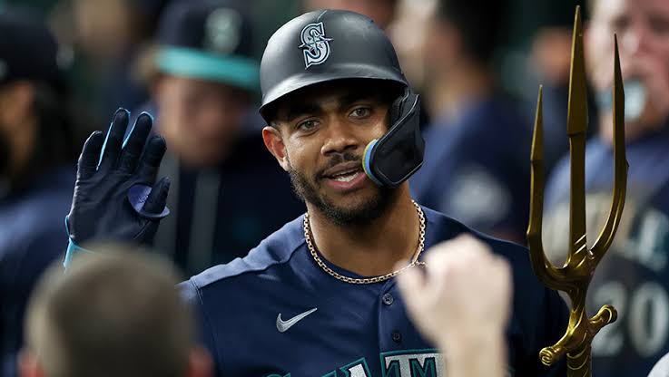 The latest on when Julio could return to Mariners
