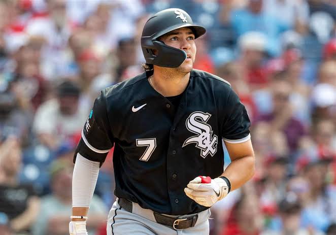 The Pirates acquire infielder Jacob Gonzalez, lefty reliever Brandon Eisert from the Chicago White Sox