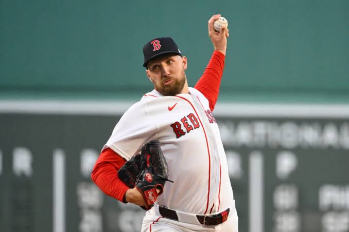 Garrett Crochet Targeting Return From IL By Playoffs