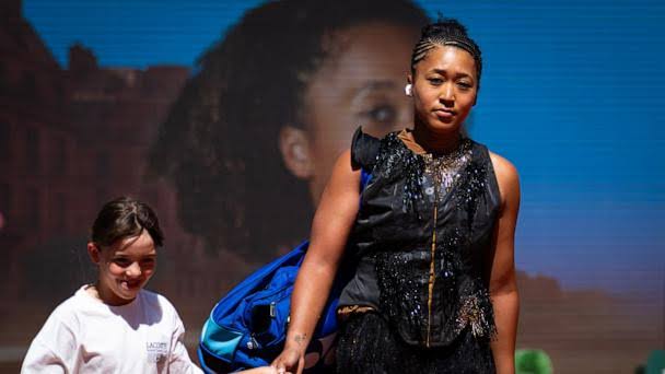 Naomi Osaka steps out in bold 'court-ture' look at 2026 French Open