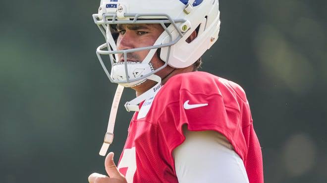 Colts QB Daniel Jones shines as backups struggle in training camp night practice