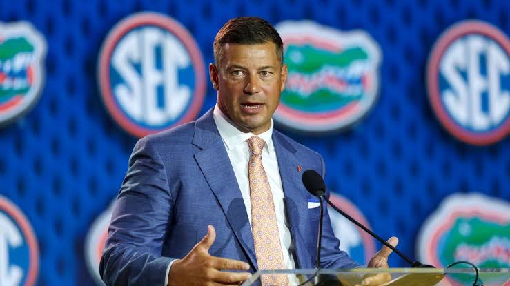 Jon Sumrall says Florida QB doesn't 'need to be Tim Tebow'