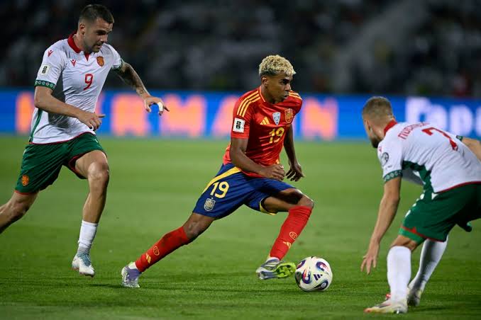Lamine Yamal ‘had what other kids didn’t,’ says his former Barcelona youth team coach