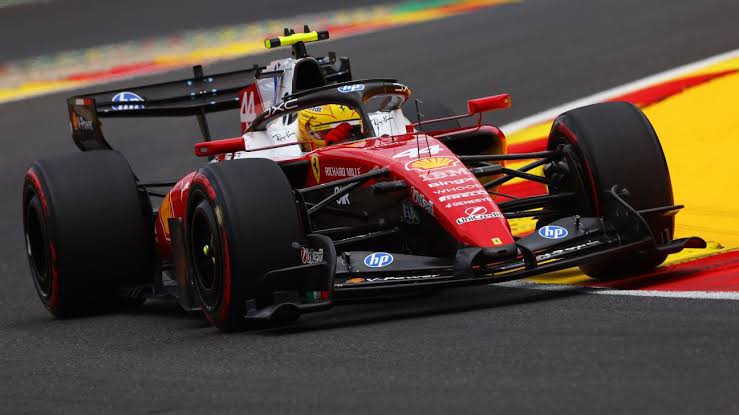 Lewis Hamilton crashes at the end of final Belgian GP practice