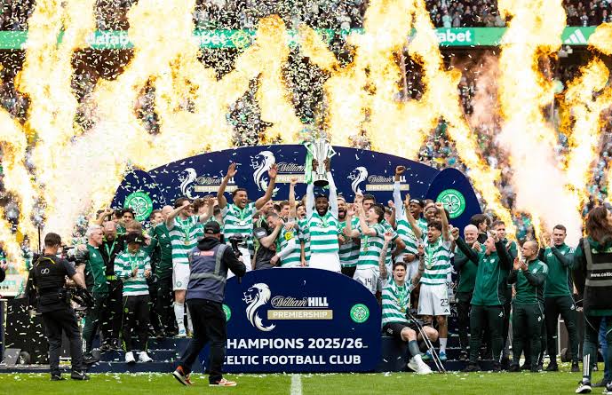 Celtic win title in dramatic fashion on the final day to deny Hearts fairytale