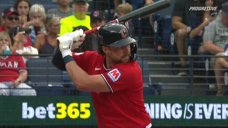 Guardians' offense enjoys breakout game with 7-homer night