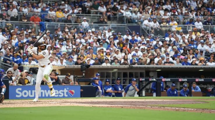 Vásquez pays price for location mistakes in blowout loss to Dodgers