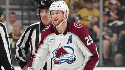 MacKinnon's status uncertain with Avalanche season on brink in Western Final