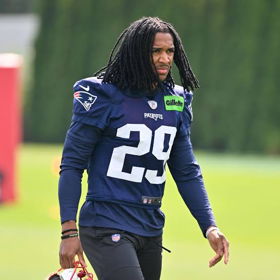 7 performances of note from the Patriots’ 10th training camp practice