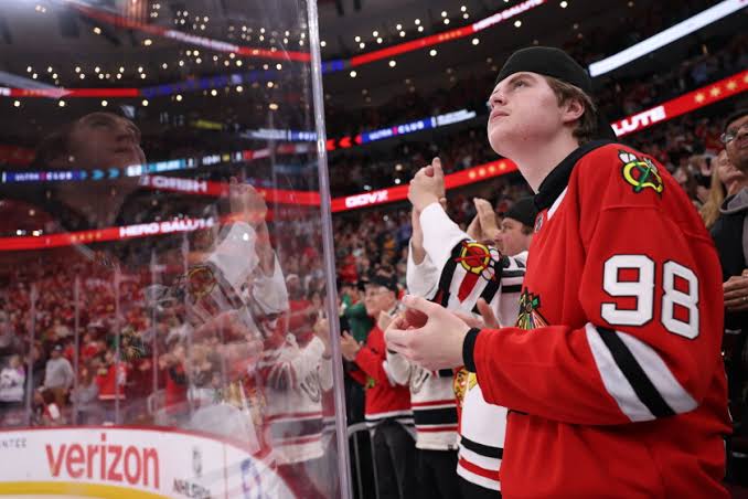 Blackhawks shift start times of home games earlier