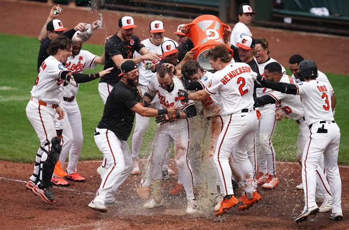 Cowser walks it off again as O’s win unbelievable 13-inning game