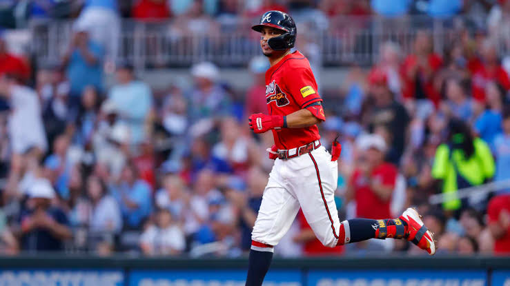 Weiss continues to feed hot hand as Dubón delivers again as starter