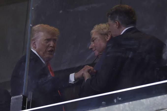 President Trump sides with MLB owners on issue of hard salary cap