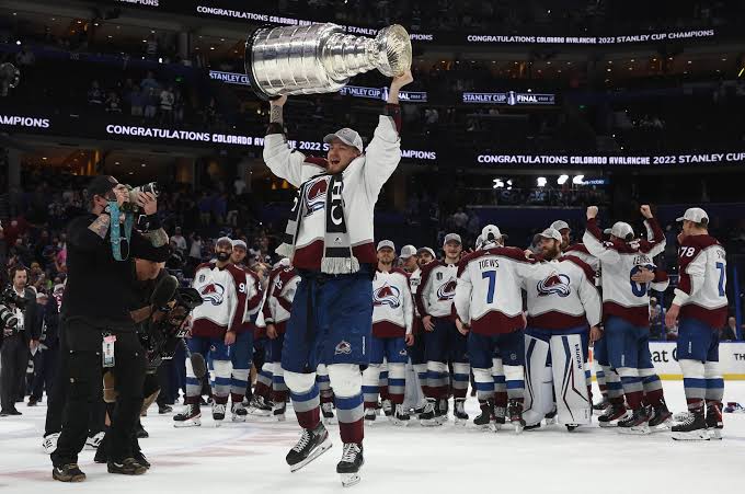 Breaking: Val Nichushkin traded for three draft picks