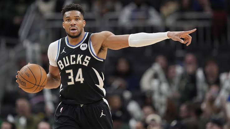 New Giannis Trade Rumors on Heat, Celtics Reveal Frontrunner to Land Star Ahead of NBA Free Agency