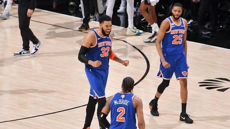 Wemby misses on final shot as Knicks seize 2-0 Finals lead