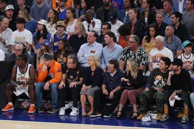 Celebrities light up MSG courtside at Knicks vs Cavaliers Game 1