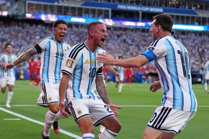 Alvarez's 112th-minute goal helps lift Argentina past Switzerland 3-1 and into World Cup semifinals
