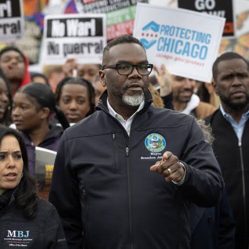 Chicago mayor continues to believe Bears will stay put
