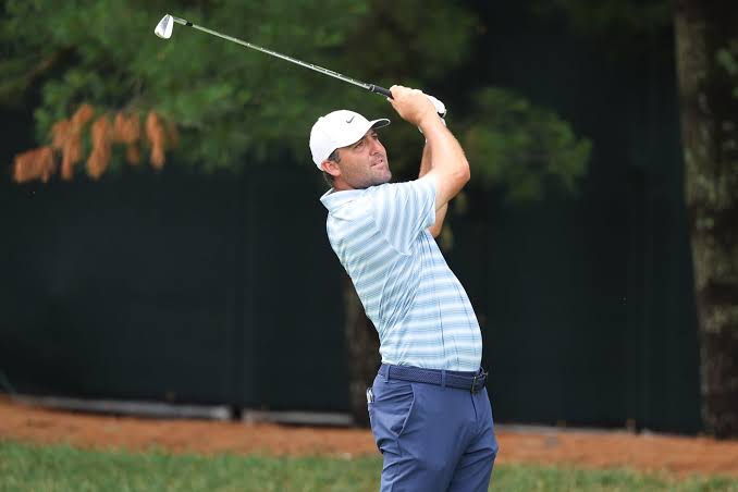 Scottie Scheffler admits what he does if his playing partners try to talk to him during rounds