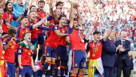 Donald Trump and Gianni Infantino booed before US president attempts to crash Spain celebrations