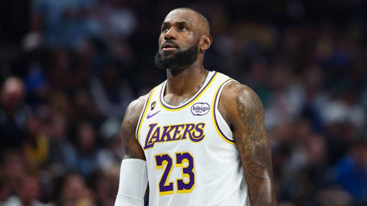 Ex-Laker LeBron James reportedly 'irritated' by NBA's Adam Silver comment, delayed decision