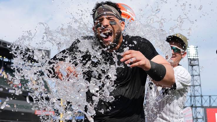 Surging White Sox beat Cubs in 10 on Edgar Quero's walk-off HR
