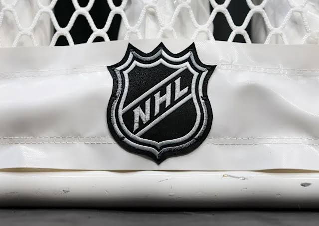 Who's in 2026 NHL playoffs? Latest bracket, standings, clinching scenarios