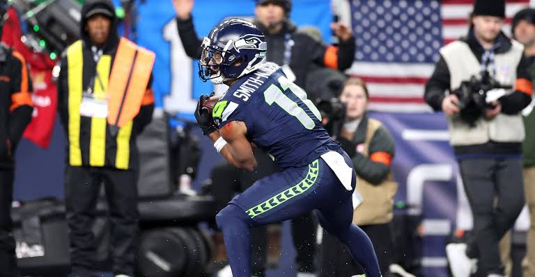 NFL apologizes to Jaxon Smith-Njigba for ‘Offensive Player of the Year’ trophy gaffe
