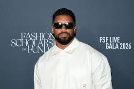 Report: Russell Wilson could join CBS in lieu of playing