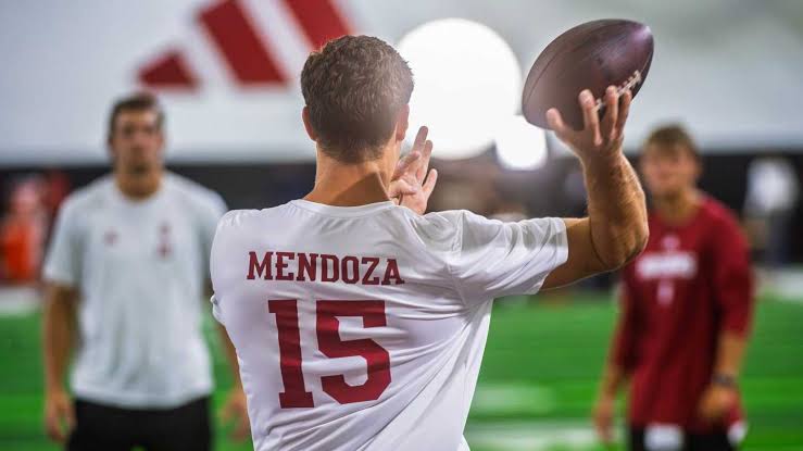 The signs keep pointing to the Raiders taking Fernando Mendoza