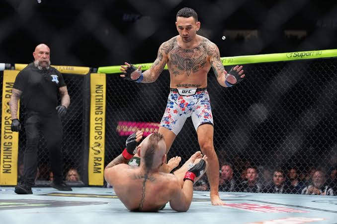 Conor McGregor’s late-career downfall slides further with knee injury halting UFC return