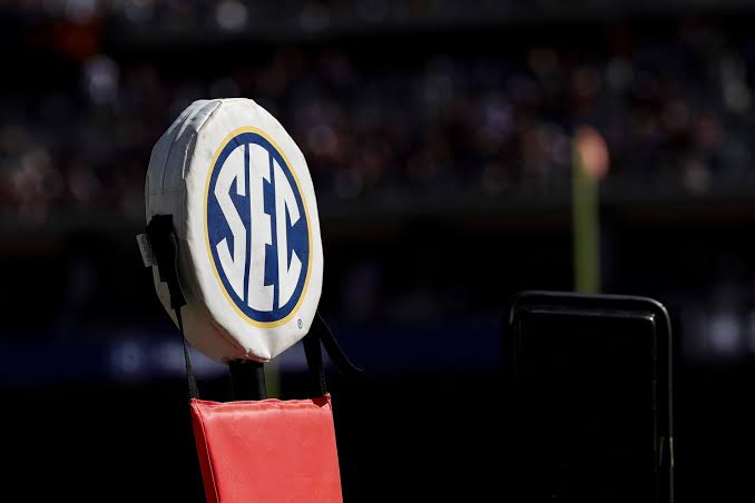 SEC becomes the power-conference holdout for a 24-team playoff