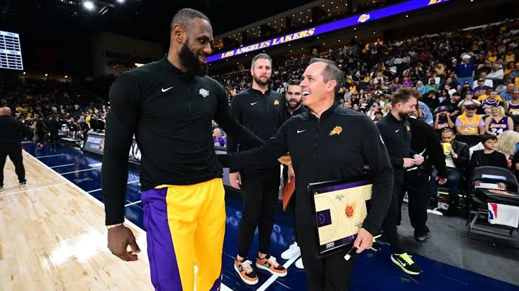 Longtime coach Frank Vogel agrees to join Steve Kerr's Warriors staff, per Shams