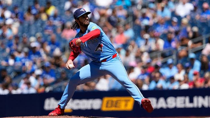 Back Toronto Blue Jays Dylan Cease against Logan Webb in a low-scoring Giants pitching matchup
