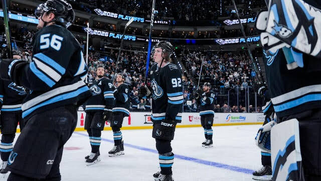Flyers sign Ducks C Leo Carlsson to record 5-year, $90 million offer sheet