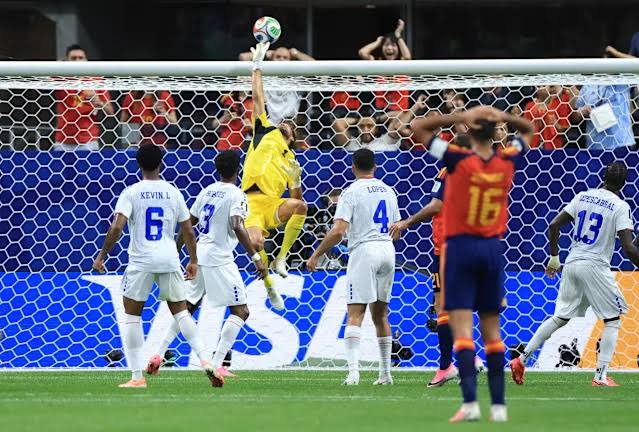 They called him 'Granny.' At 40, Cape Verde's Vozinha just stunned Spain at the World Cup