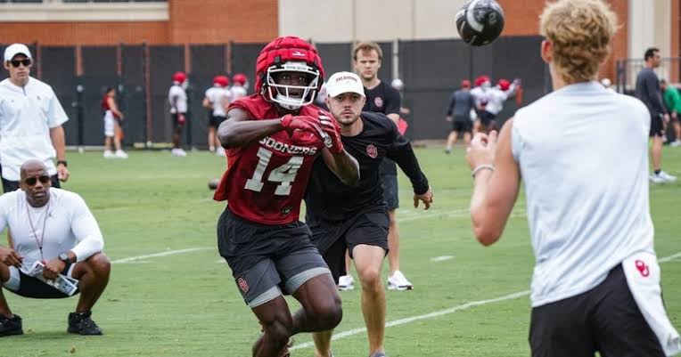 OU football fall camp intel: How is Elijah Thomas progressing at receiver? Plus, defensive standouts