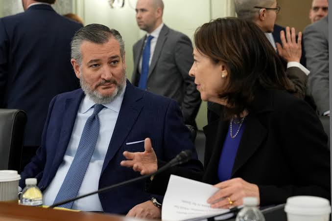 Cruz, Cantwell release college sports bill