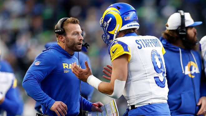 Former exec says Rams QB succession plan could be 'tough to manage'